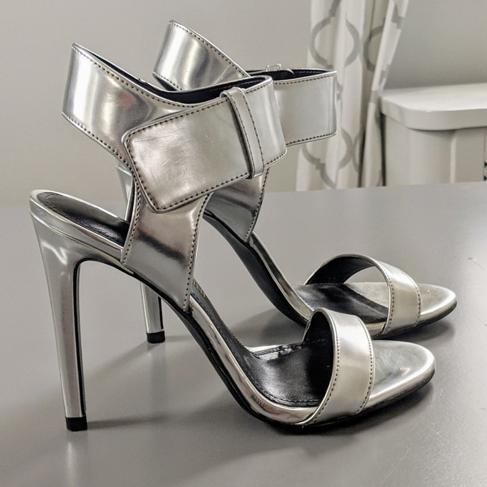 Enzo Angioloni Silver Metallic Ankle Strap Heels